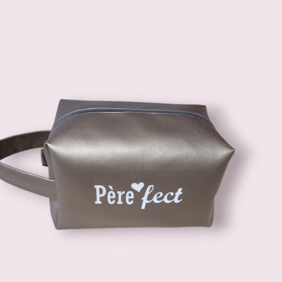 Trousse de toilette "Père fect"